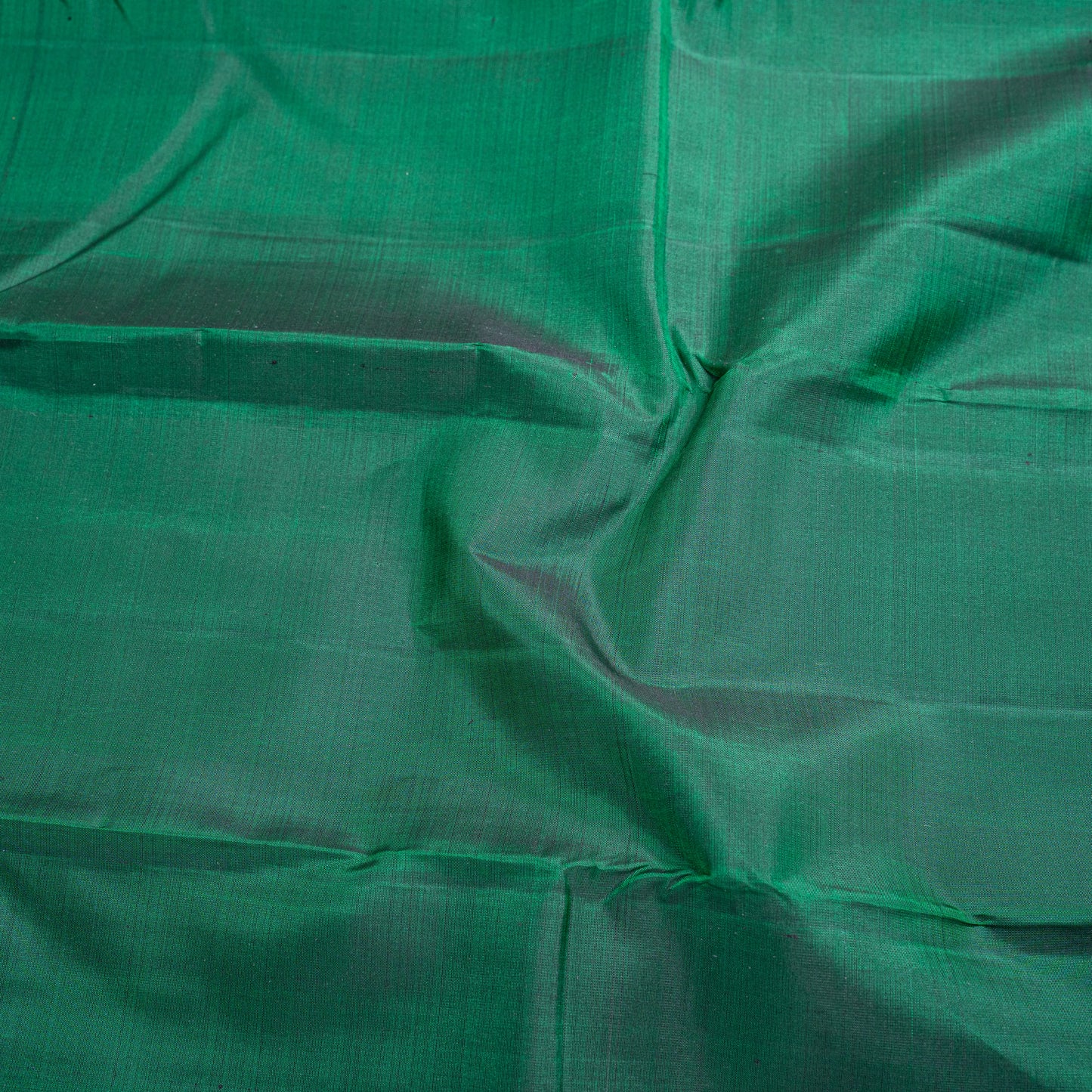 Handwoven green Kanchipuram 3-gram zari silk saree