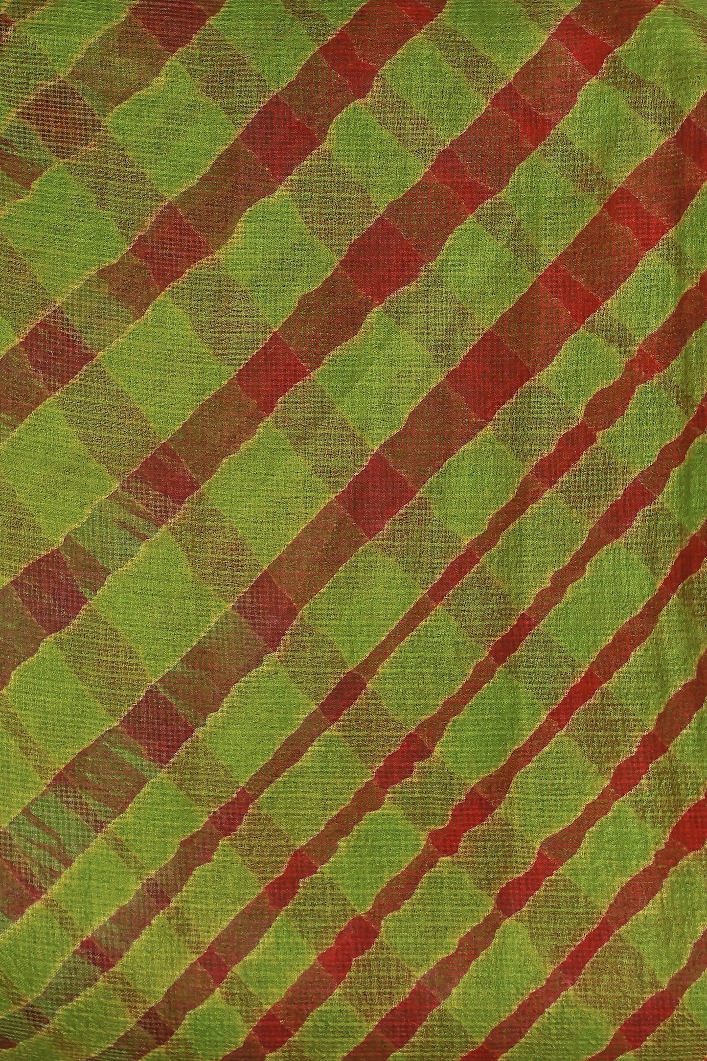 Parrot Green Silk Kota Lahariya Saree, fabric detail