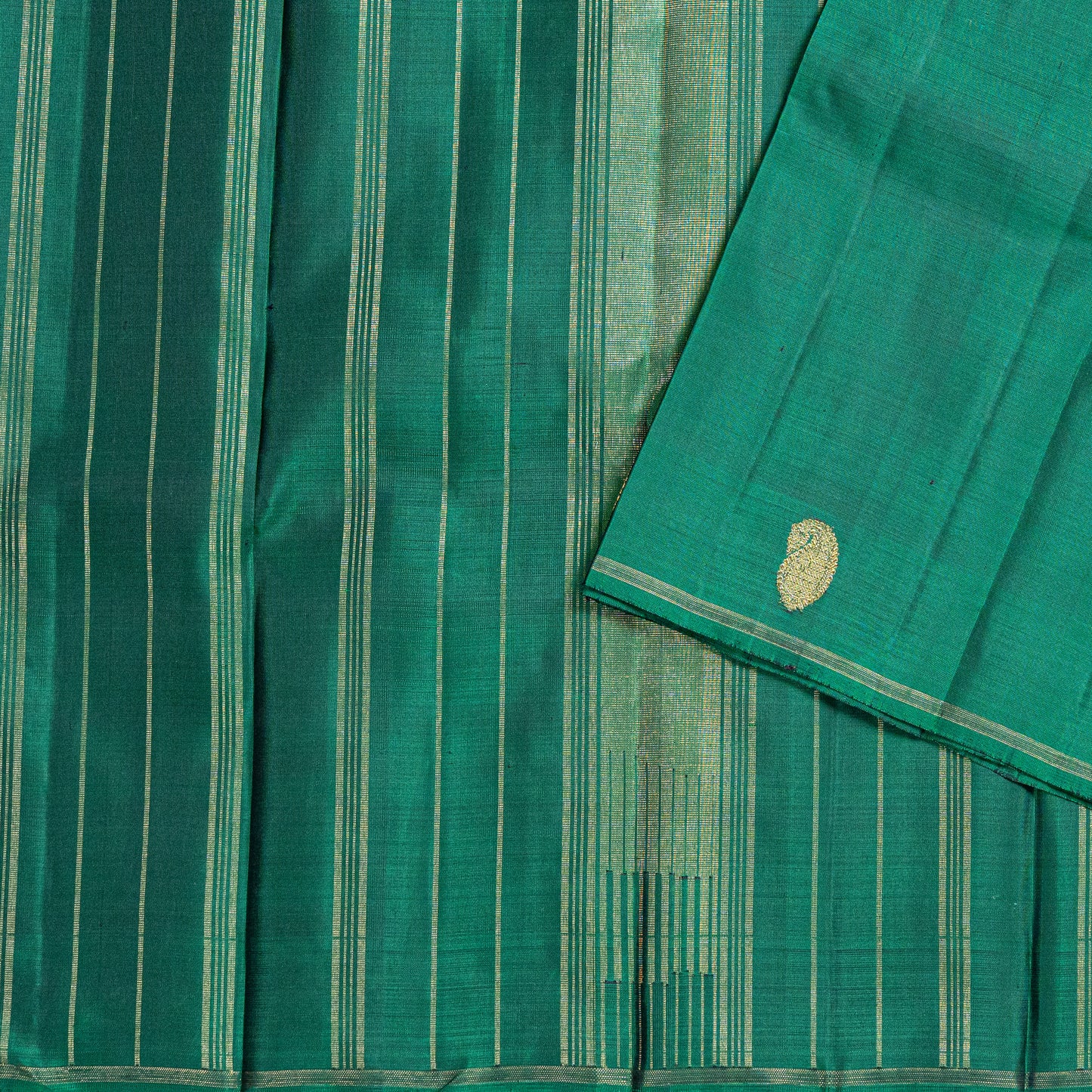 Handwoven green Kanchipuram 3-gram zari  silk saree