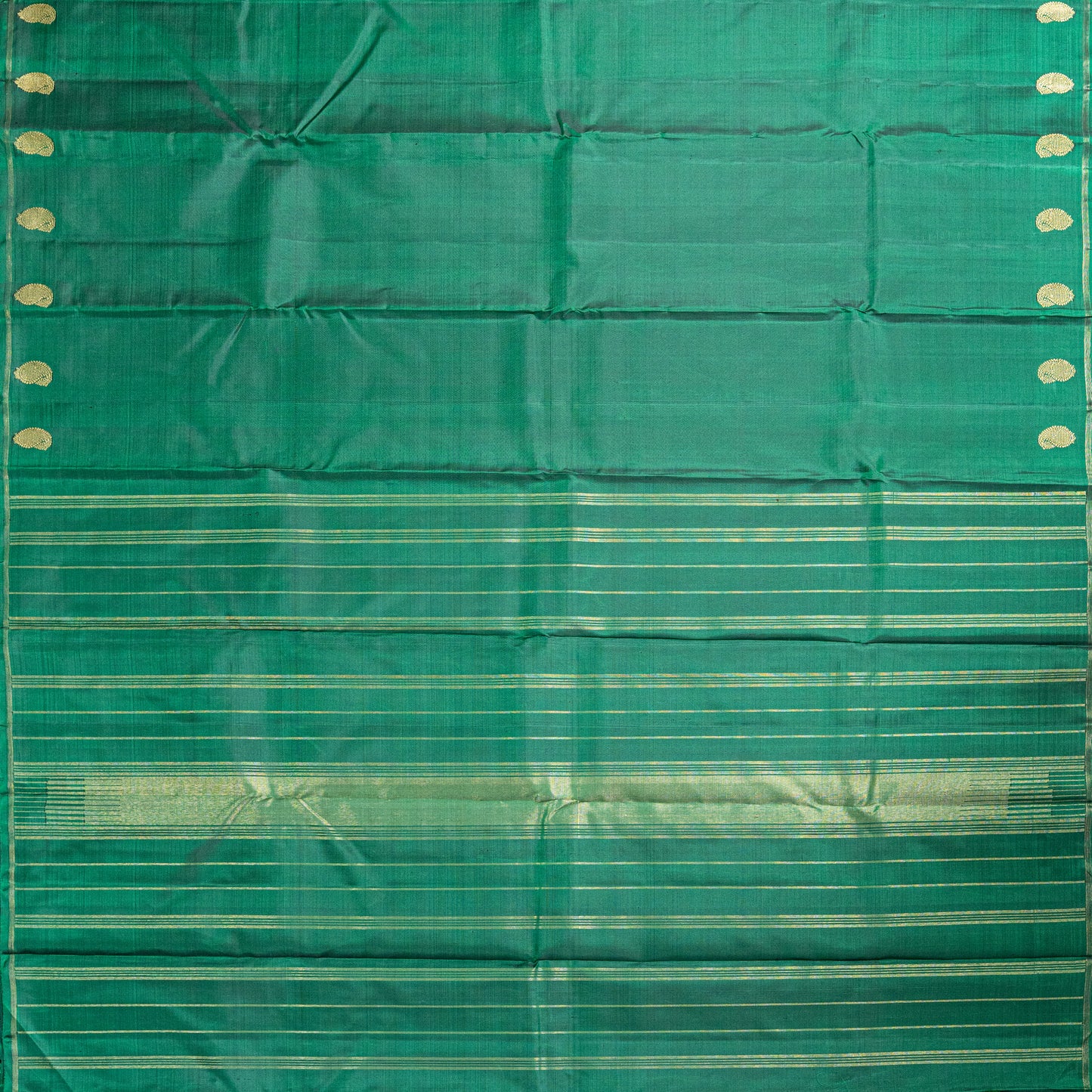 Handwoven green Kanchipuram 3-gram zari  silk saree