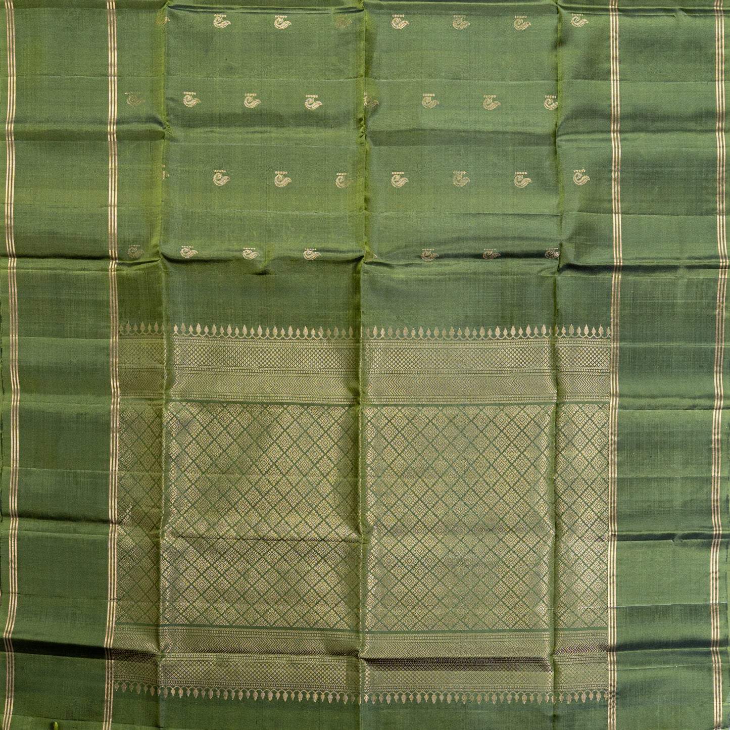 Elegant Forest Green Soft Silk Saree with Woven Zari Motifs and Rich Pallu