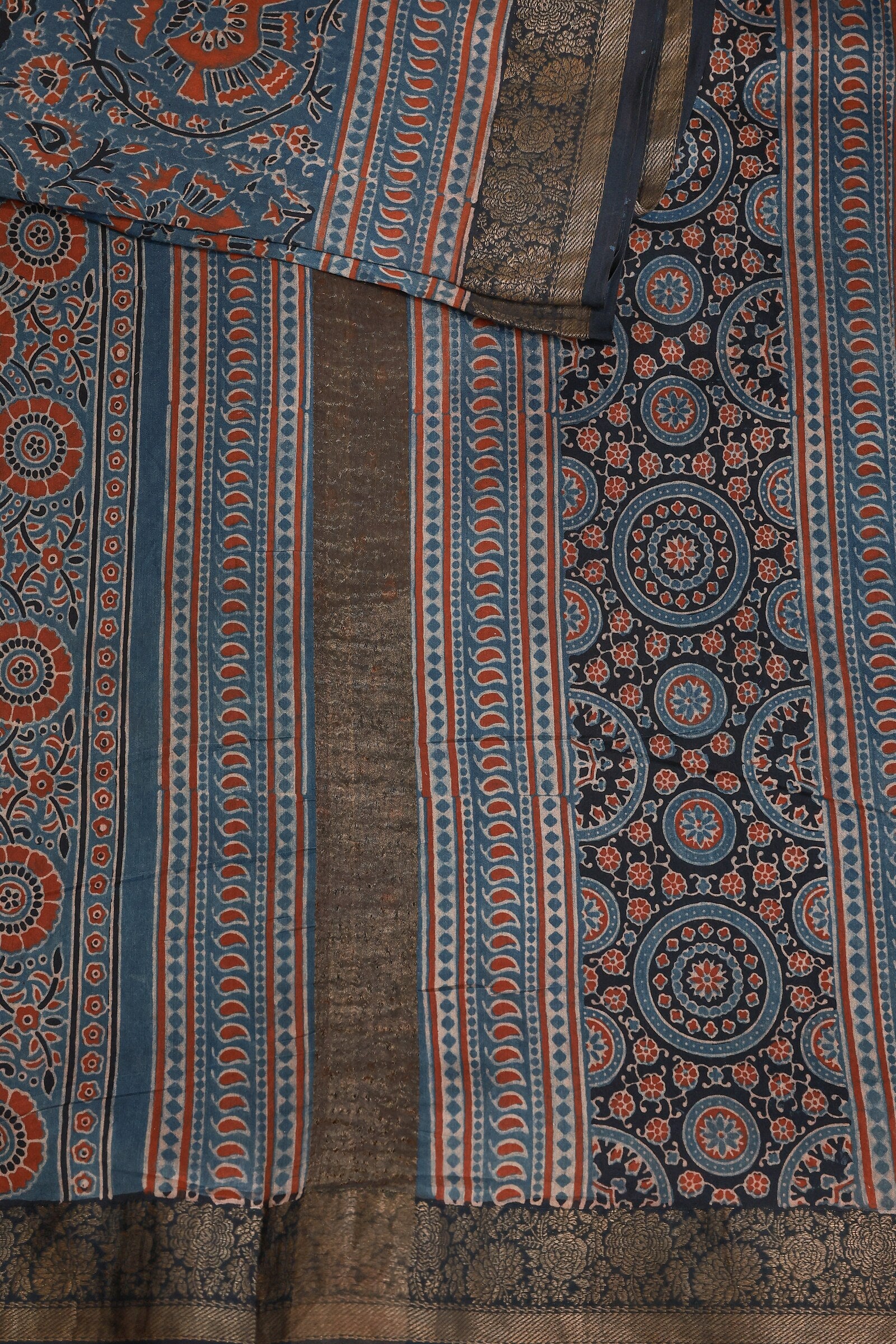 Ajrak Chanderi Handblock Print Saree With Black Zari Border, design view 3