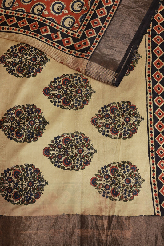 Bangalore Silk Saree With Handblock Print, design view 3