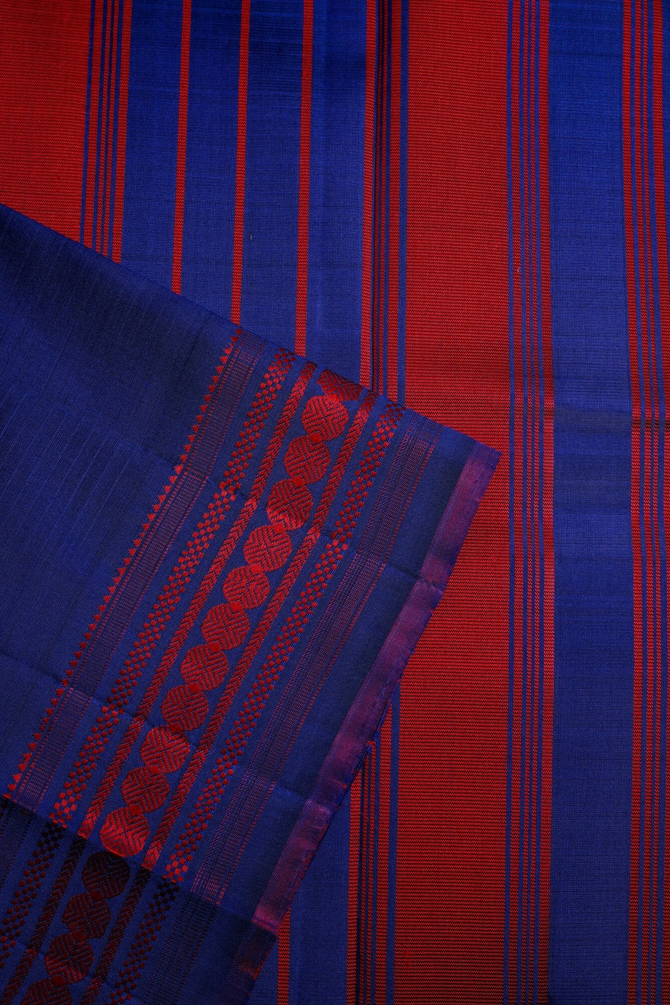 Blue Mulkalmuru Saree with Pink Lines and Pink Thread Border