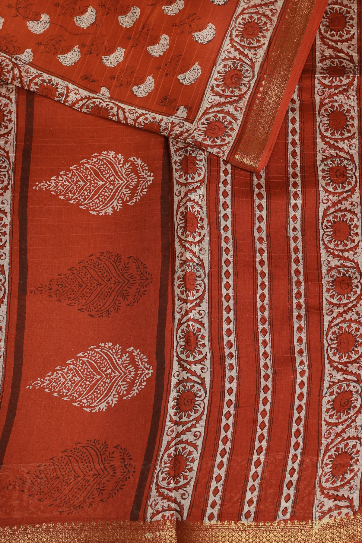 Brick Red Chanderi Silk Saree With Zari Border Handblock Print, design view 3