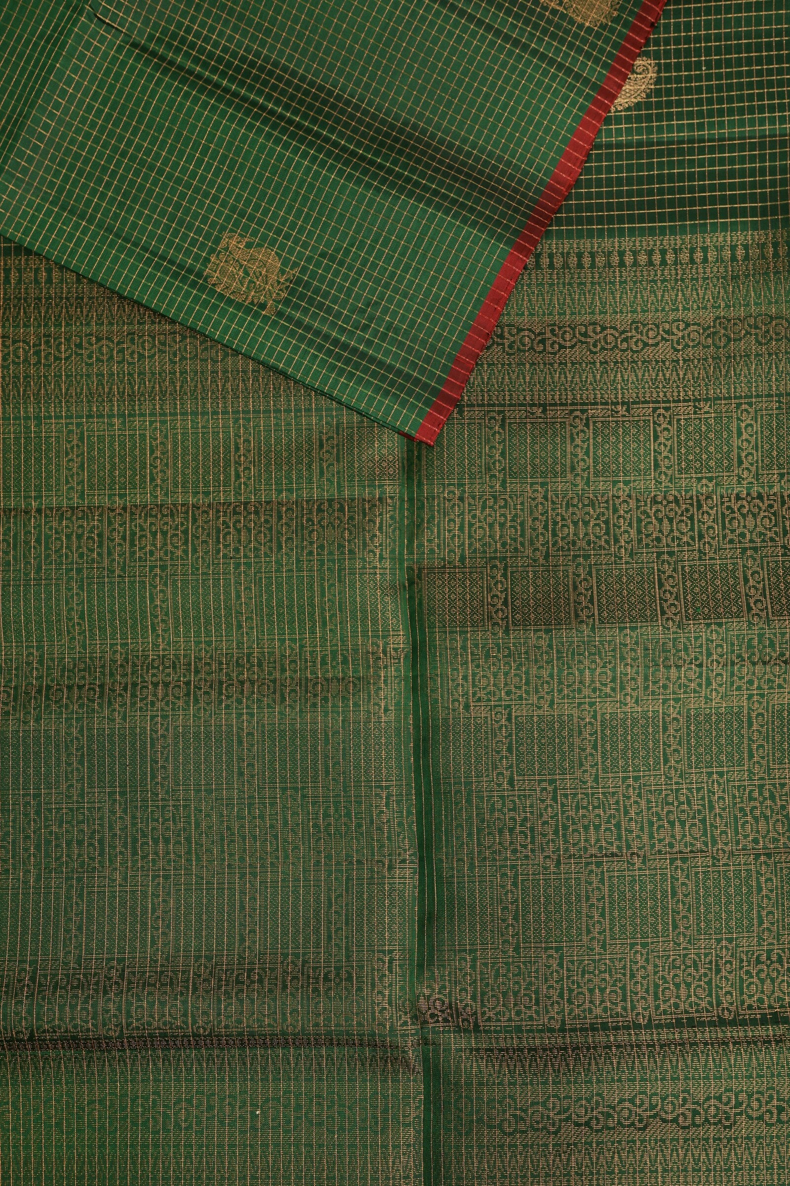 Green Pure Silk Saree With Small Zari Kattam And Mayil Buttas, folded saree view