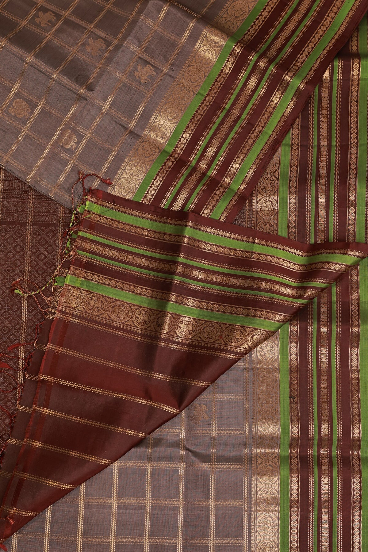 Grey Pure Silk Saree With Big Zari Kattam, Mayil Buttas And Coffee Brown-Green Border, design view 3