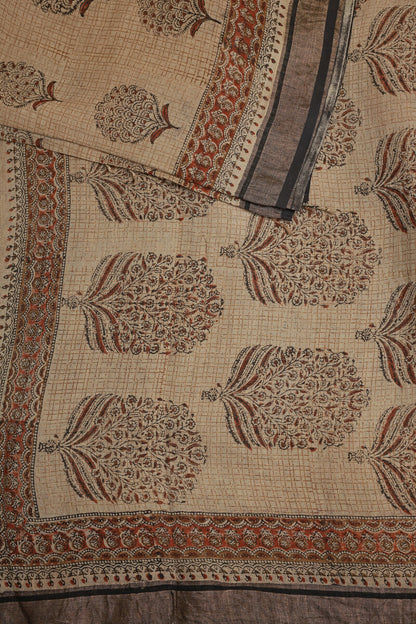 Linen Bagru Handblock Print Saree In Natural Dye, design view 3