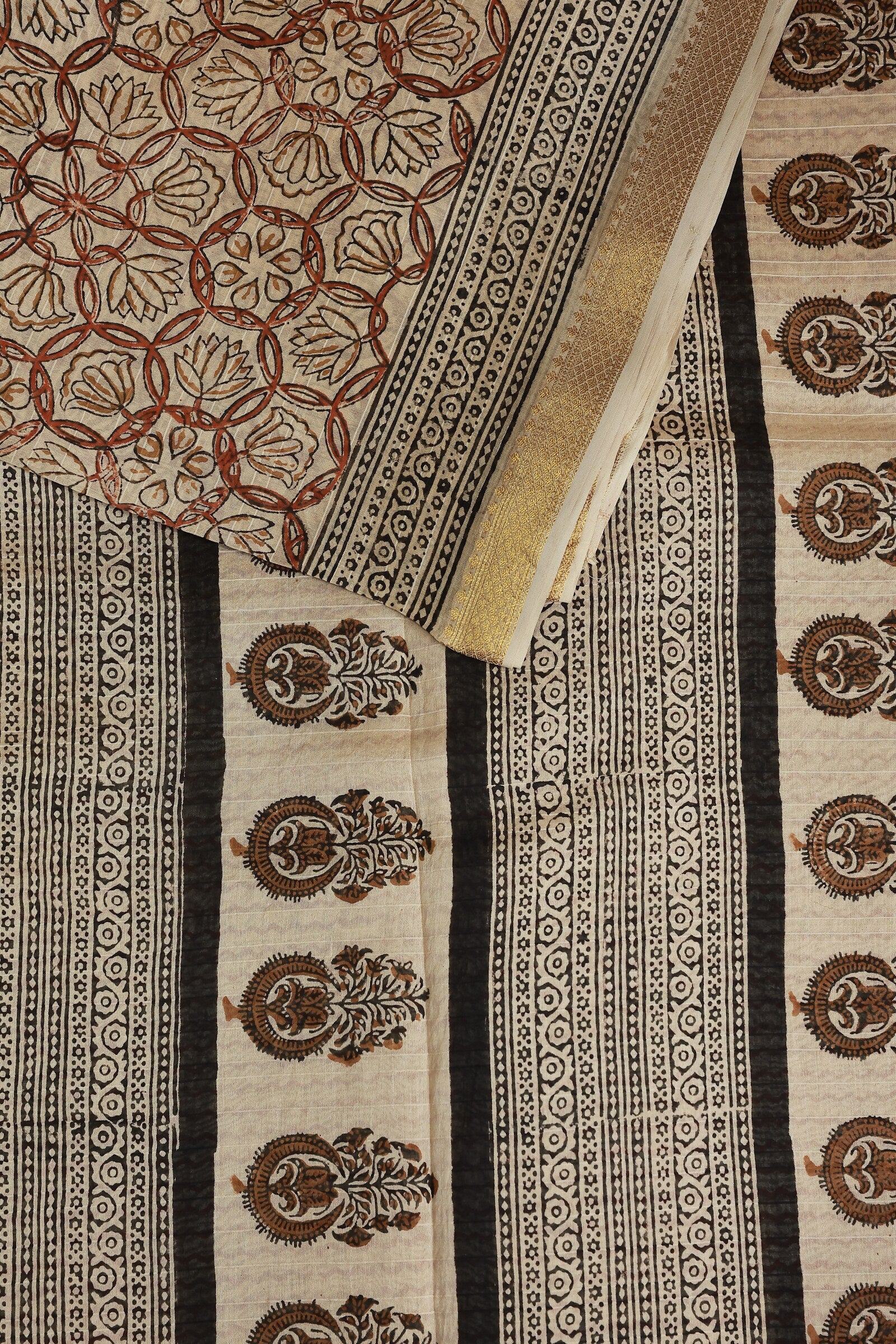Linen Bagru Handblock Saree With Natural Dye, design view 3