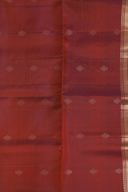 Magenta Red Pure Silk Saree With Small Zari Border, design view 4
