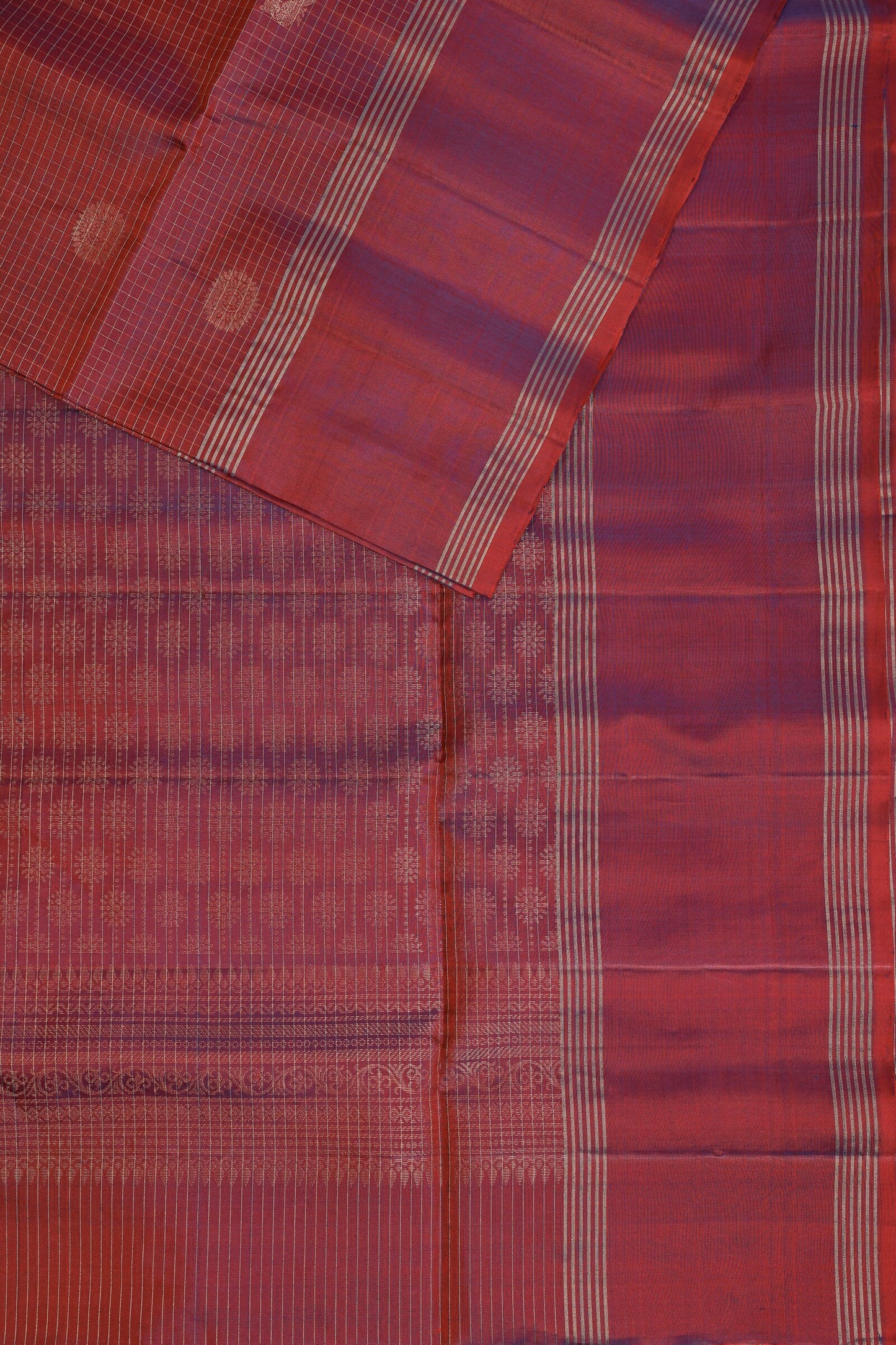 Magenta Red Pure Silk Saree With Zari Check Kattam, Mayil And Chakram Buttas, design view 3