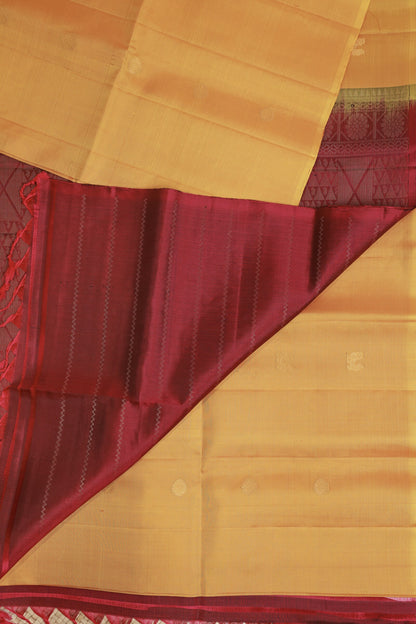 Mango Yellow Pure Silk Saree With Magenta Pallu, design view 4
