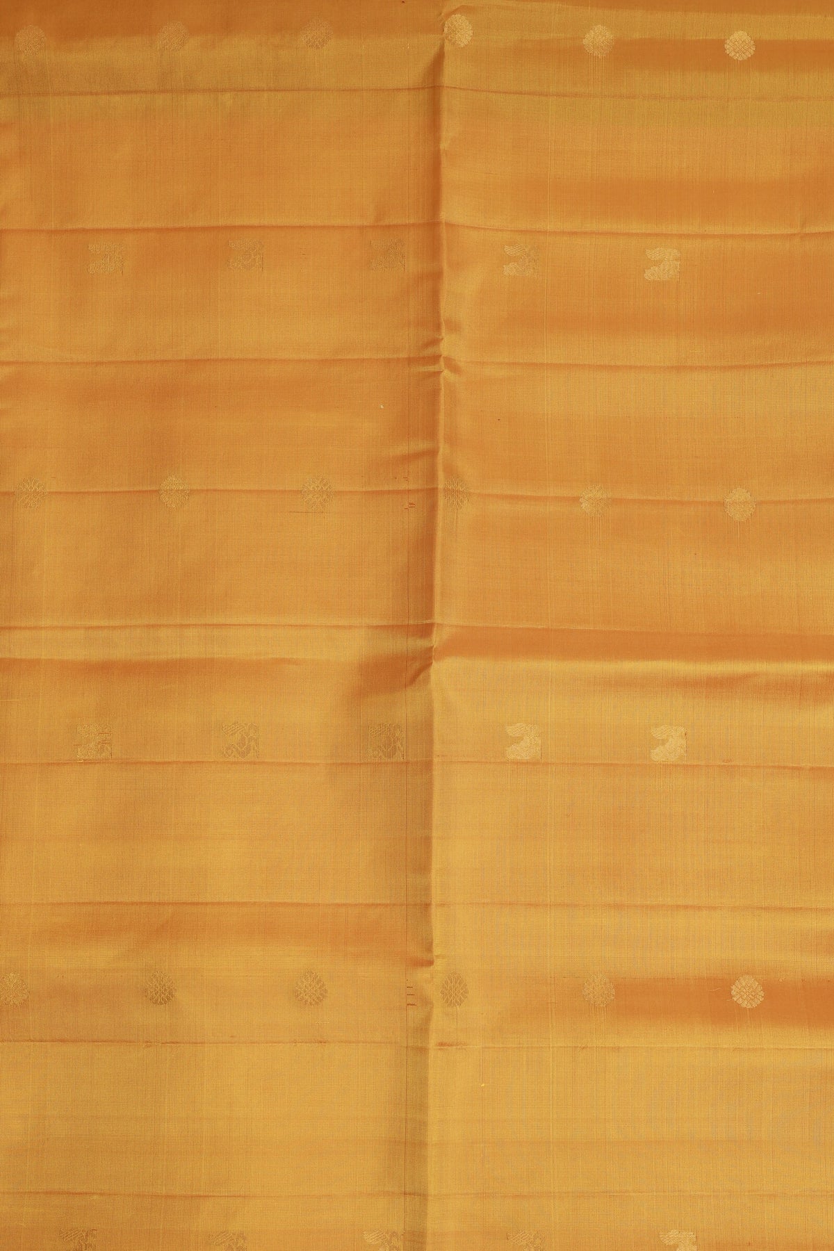 Mango Yellow Pure Silk Saree With Magenta Pallu, design view 3