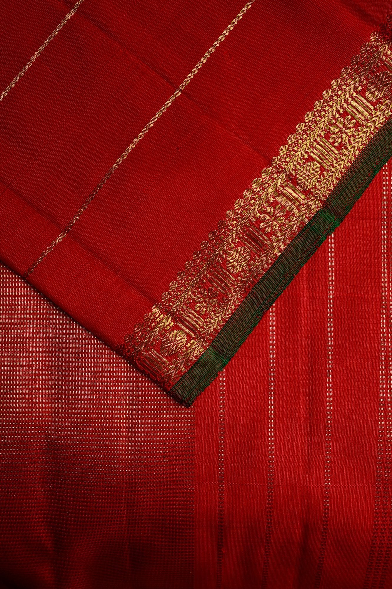 Red Thin Border