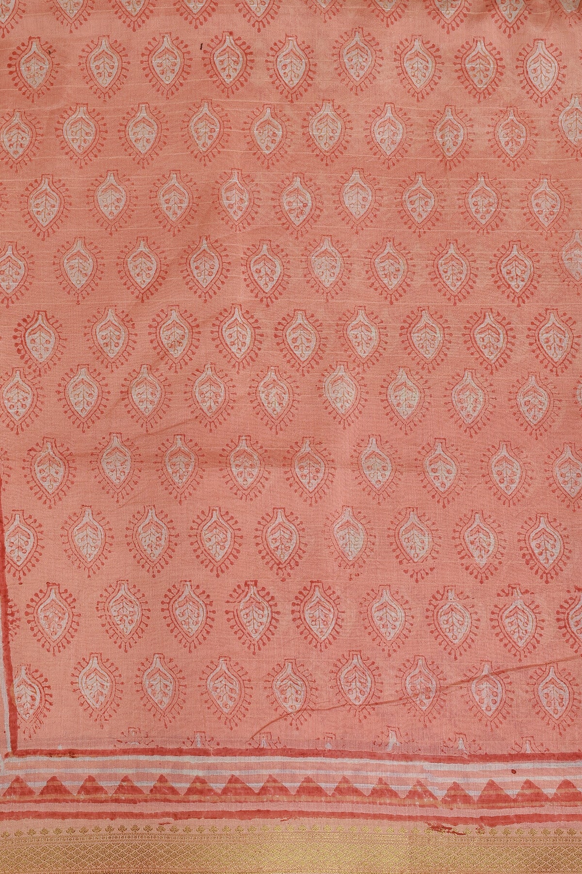 Salmon Pink Chanderi Silk Saree With Golden Zari Borders, fabric detail